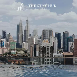 https://regalia-residence-the-sky-pool-apartment.kualalumpurs-hotels.com